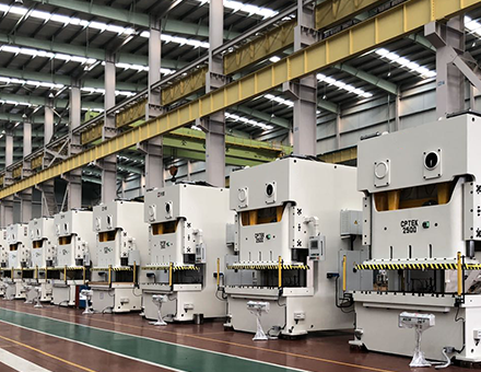 Machine d'estampage à grande vitesse
